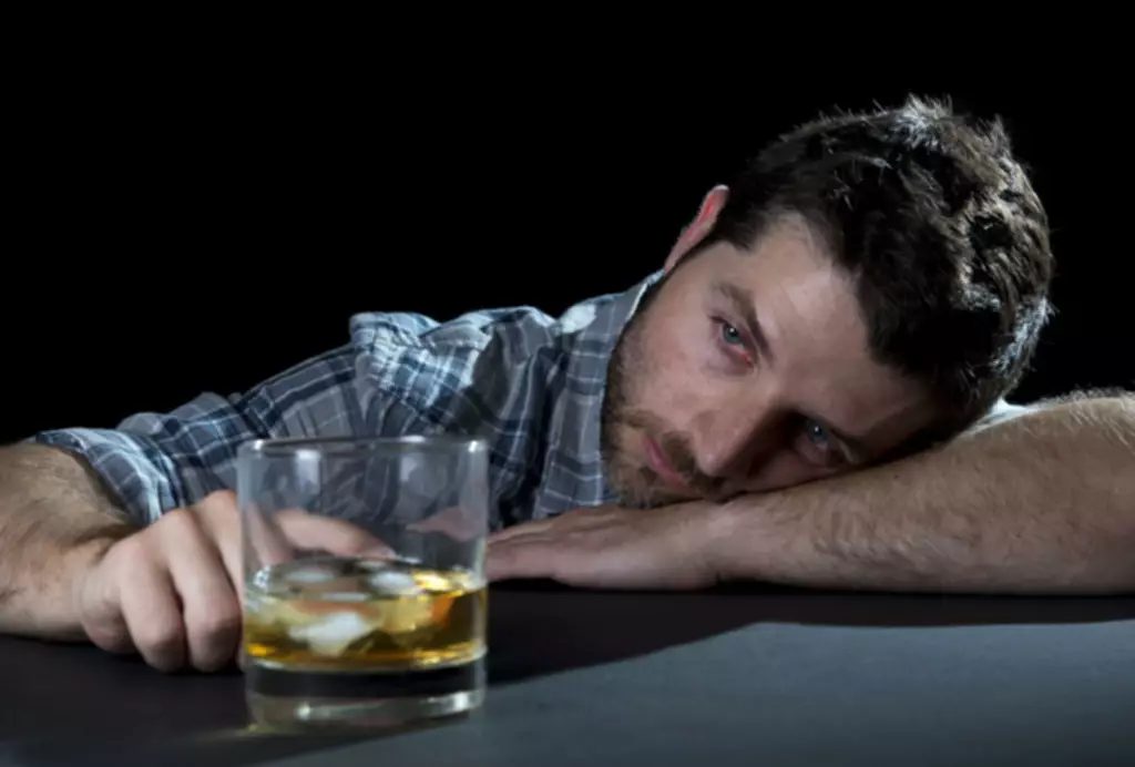 what are the 5 stages of alcoholism