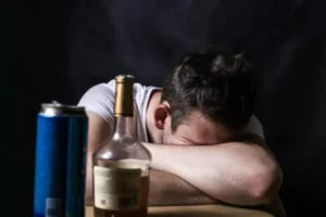 does alcohol help you sleep