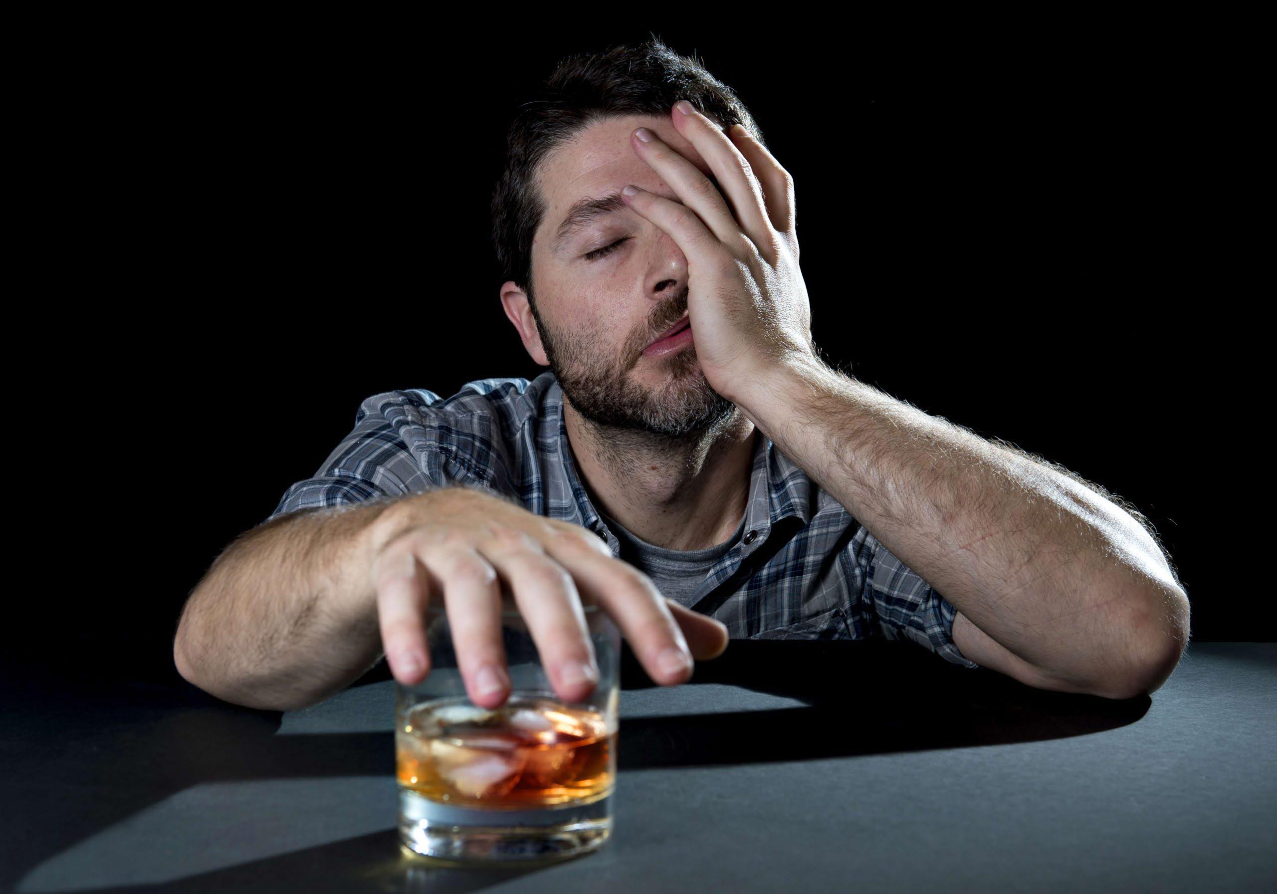 does alcohol affect dopamine