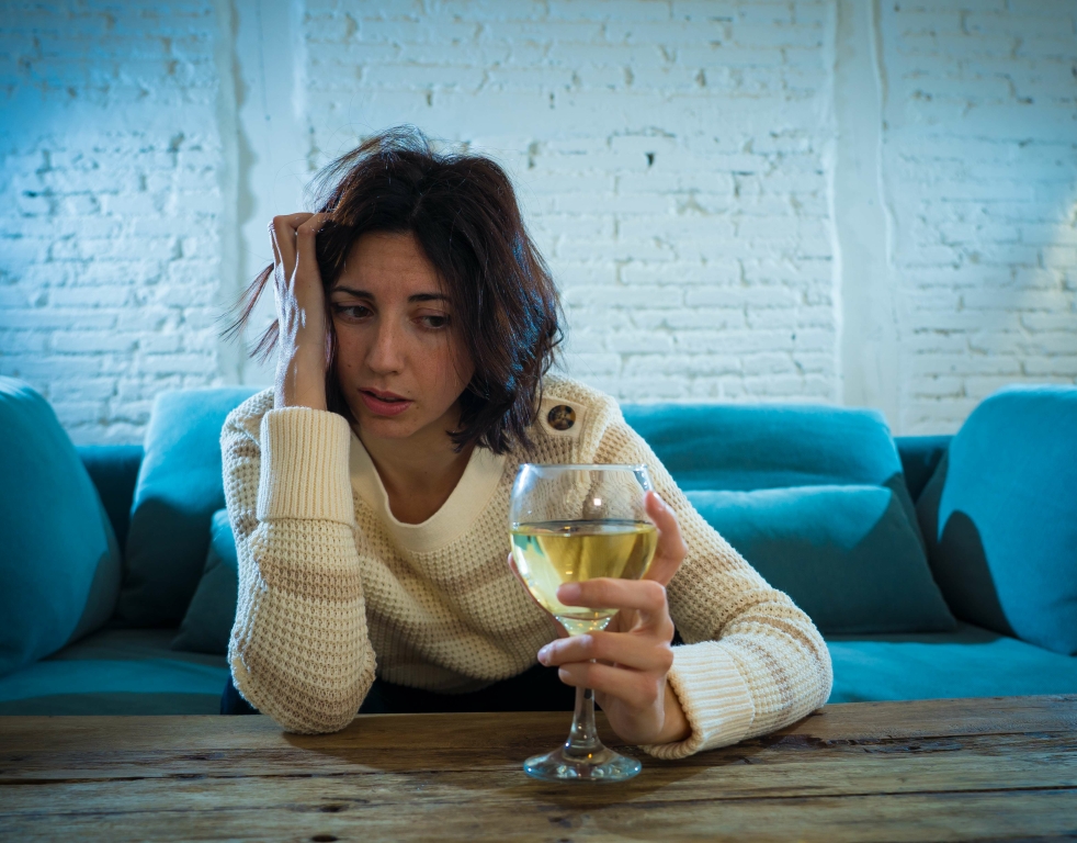 how alcohol affects your skin
