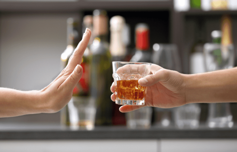 does alcohol make you age faster