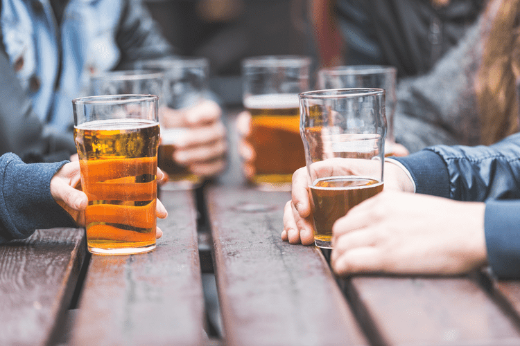 can alcohol dehydrate you