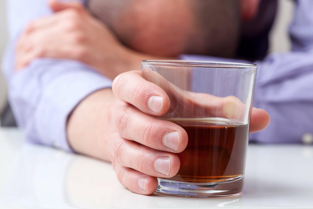 what is a physical and psychological dependence on alcohol