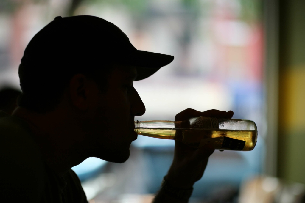 does alcohol weaken your immune system