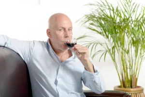 how does alcohol affect the kidneys